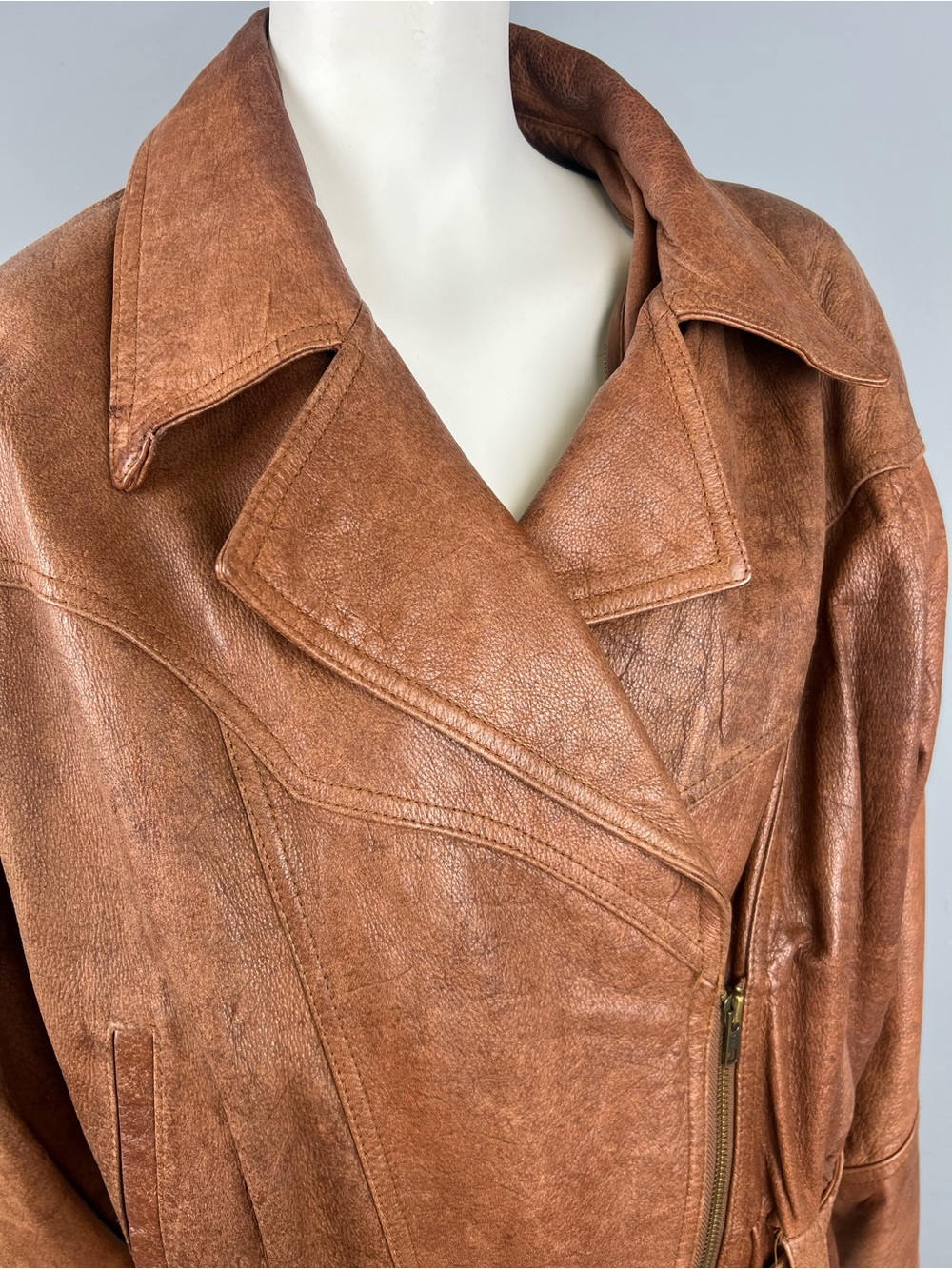 Classic Brown Leather Belted Jacket - Picture 8 of 13